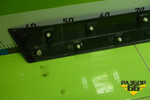 Накладка двери передней правой (6600221651) для Geely Atlas с 2016-2022г (Атлас)