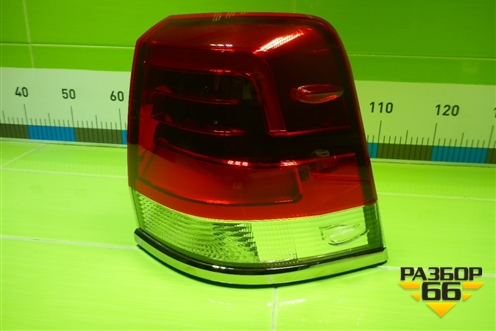 Фонарь задний наружный правый (после 2015г) (8155160B80) для Toyota Land Cruiser (200) с 2008г (Ленд Крузер)