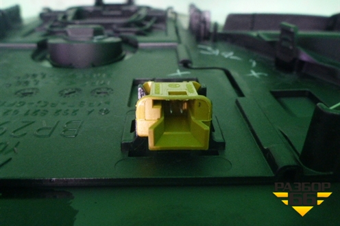 Стекло лобовое (с подогревом) для Mercedes Benz ML-Klass W166 c 2011г (МЛ)