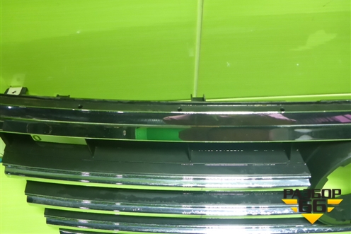 Решетка радиатора (760853653B) для Volkswagen Touareg с 2018г (Туарег)