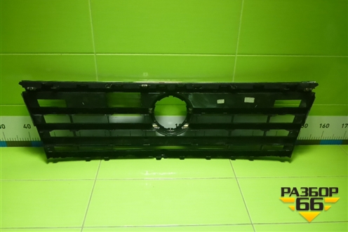 Решетка радиатора (760853653B) для Volkswagen Touareg с 2018г (Туарег)