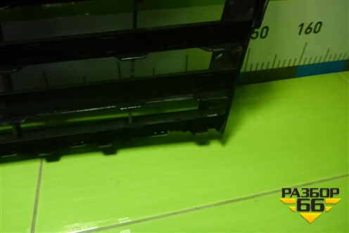 Решетка радиатора (760853653B) для Volkswagen Touareg с 2018г (Туарег)