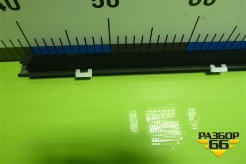 Накладка стекла переднего правого (новая) (602001949AA) для Hyundai Creta с 2021-2025г (Крета)