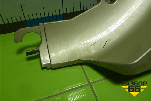 Накладка двери багажника нижняя правая (7680542010) для Toyota Rav-4 с 2006-2013г (Рав 4)