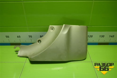 Накладка двери багажника нижняя правая (7680542010) для Toyota Rav-4 с 2006-2013г (Рав 4)