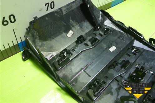 Накладка переднего бампера левая (8891543890) для Geely Tugella с 2019г (Тугелла)