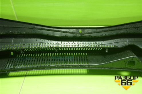 Решетка стеклоочистителей (5206500U3400) для Москвич 3 с 2022г