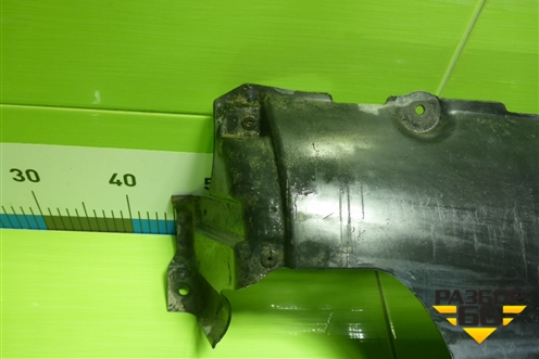 Пыльник двигателя (7L0825285) для Volkswagen Touareg c 2002-2010г (Туарег)