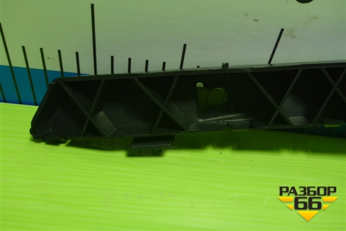 Кронштейн заднего бампера правый (дубликат) для Hyundai Solaris с 2010-2016г (Солярис)