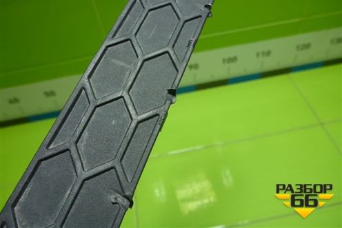 Накладка заднего бампера (9Y0807697) для Porsche Cayenne с 2017г (Каен)