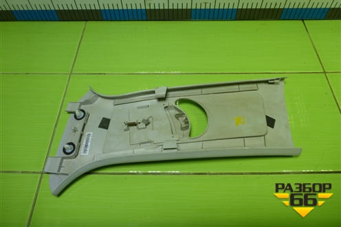 Обшивка стойки центральная верхняя правая (8450007555) для VAZ Vesta/Веста с 2015г