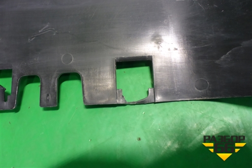 Дефлектор радиатора левый для BMW X5 F15 с 2013г (Х5 Ф15)