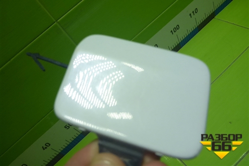 Заглушка в задний бампер (левая) (4M0807441B) для Audi Q7 c 2015г (Ку 7)