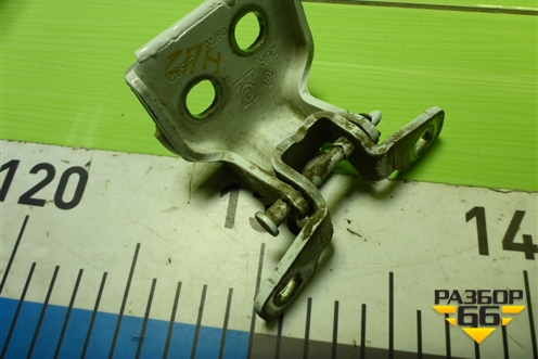 Петля двери задней правой нижняя для VAZ Largus/Ларгус с 2012-2024г