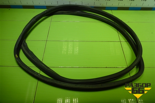 Уплотнитель двери  правый (на кузов) для Iveco Stralis с 2007г (Стралис)