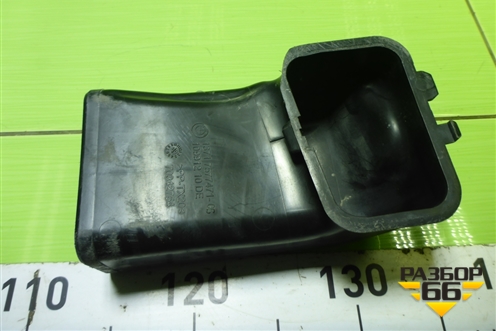 Воздуховод в передний бампер левый (13717577471) для BMW 5-серия F10/F11 с 2009-2016г