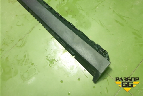 Накладка на порог наружная правая (9Y0853752) для Porsche Cayenne с 2017г (Каен)