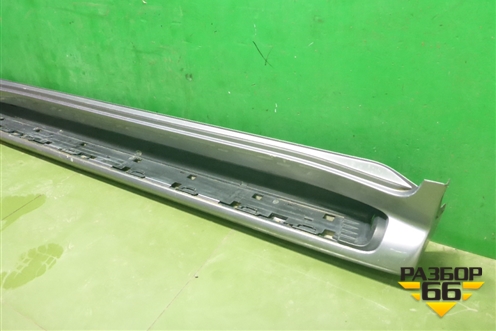 Накладка на порог наружная левая на подножку (в сборе) (5177460160) для Toyota Land Cruiser (200) с 2008г (Ленд Крузер)