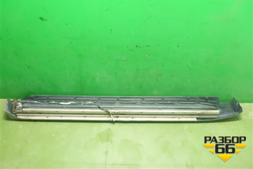 Накладка на порог наружная левая на подножку (в сборе) (5177460160) для Toyota Land Cruiser (200) с 2008г (Ленд Крузер)