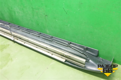 Накладка на порог наружная левая на подножку (в сборе) (5177460160) для Toyota Land Cruiser (200) с 2008г (Ленд Крузер)