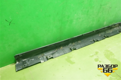 Накладка на порог наружная правая (01862742) для Geely Atlas с 2016-2022г (Атлас)