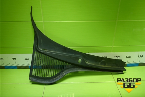 Решетка стеклоочистителей правая (5E1819416B) для Skoda Octavia (A7) с 2013г (Октавия)