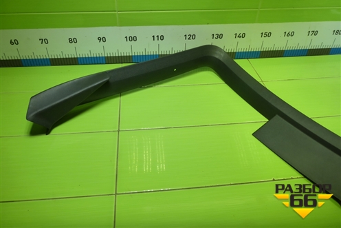 Обшивка двери багажника (лифтбэк верхняя часть) (5E5867605) для Skoda Octavia (A7) с 2013г (Октавия)