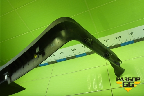 Обшивка двери багажника (лифтбэк верхняя часть) (5E5867605) для Skoda Octavia (A7) с 2013г (Октавия)