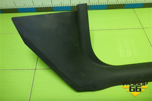 Накладка порога внутренняя переднего правого (5E0863484) для Skoda Octavia (A7) с 2013г (Октавия)