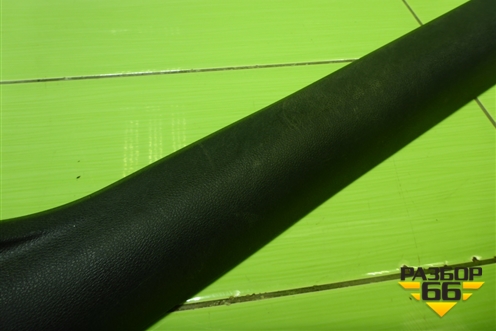 Накладка порога внутренняя переднего правого (5E0863484) для Skoda Octavia (A7) с 2013г (Октавия)