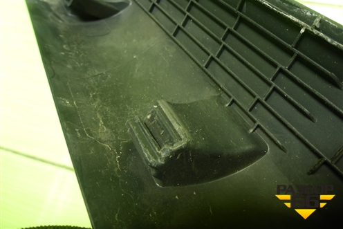 Накладка порога внутренняя переднего правого (5E0863484) для Skoda Octavia (A7) с 2013г (Октавия)