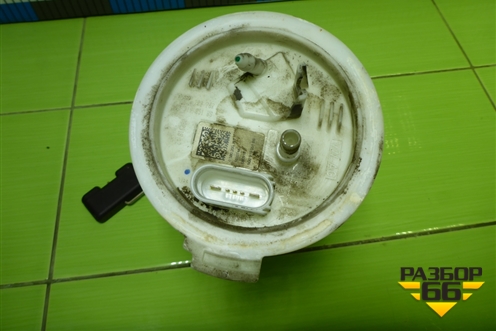 Насос топливный электрический (1.6л CWV) (5Q0919051BS) для Skoda Octavia (A7) с 2013г (Октавия)