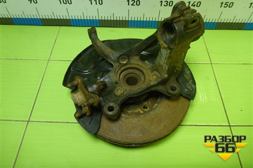 Кулак поворотный передний левый для Skoda Octavia (A7) с 2013г (Октавия)