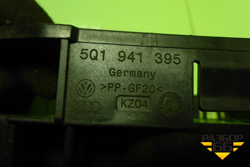 Кронштейн блока электронного (комфорта) (5Q1941395) для Skoda Octavia (A7) с 2013г (Октавия)