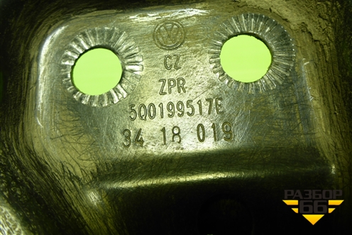 Кронштейн подрамника левый (5Q0199517E) для Skoda Octavia (A7) с 2013г (Октавия)