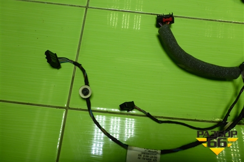 Проводка двери задней левой (5E0971693B) для Skoda Octavia (A7) с 2013г (Октавия)