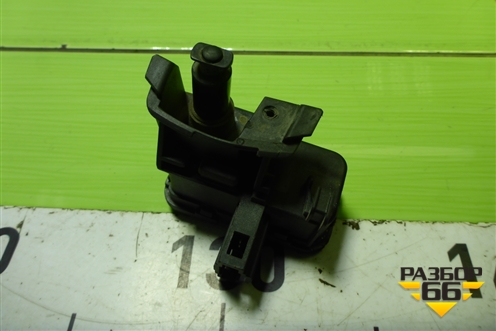 Активатор лючка бензобака (7P0810773F) для Skoda Octavia (A7) с 2013г (Октавия)