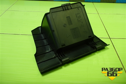 Ящик передней консоли (5E1857921) для Skoda Octavia (A7) с 2013г (Октавия)