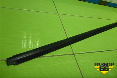 Накладка стекла переднего правого для Kia Rio с 2011-2016г (Рио 3)