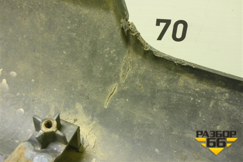 Накладка переднего бампера центральная (MN146335) для Mitsubishi L 200 c 2006-2015г (Л200)