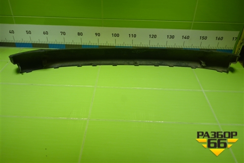 Накладка переднего бампера центральная (MN146335) для Mitsubishi L 200 c 2006-2015г (Л200)