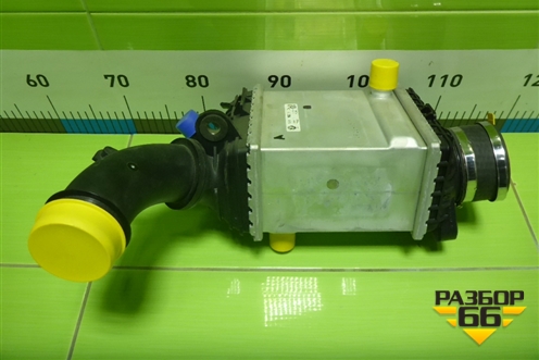 Интеркулер (новый) (17517852407) для BMW 5-серия M5 F90 с 2017г