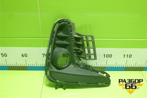 Накладка ПТФ левая (не под ДХО) (86523H0000) для Kia Rio с 2017г (Рио 4)