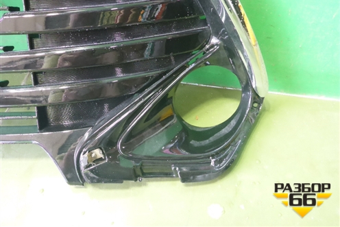 Решетка в передний бампер центральная (новая дубликат после 2014г) (5311233160) для Toyota Camry V50 с 2011-2018г (Камри)