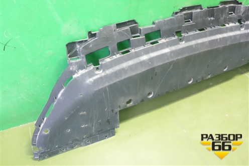 Пыльник переднего бампера центральный (6600231711) для Geely Tugella с 2019г (Тугелла)