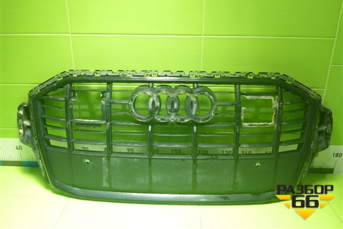 Решетка радиатора (после 2019г) (4M0853651AJ) для Audi Q7 c 2015г (Ку 7)