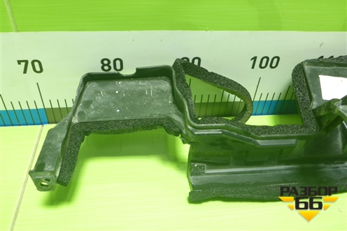 Дефлектор радиатора левый (302001176AA) для OMODA C5 с 2022г (Ц5)