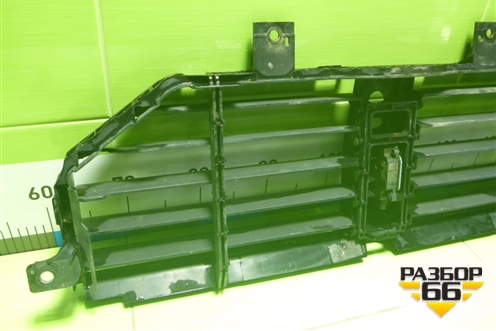 Решетка радиатора (внутренняя часть) (7P5121635) для Porsche Cayenne с 2017г (Каен)