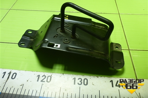 Кронштейн (заднего сидения правый) (2N11N601A68AH) для Ford Fusion с 2002г (Фьюжн)