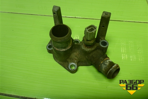 Фланец системы охлаждения (1.6л FYJA) для Ford Fusion с 2002г (Фьюжн)